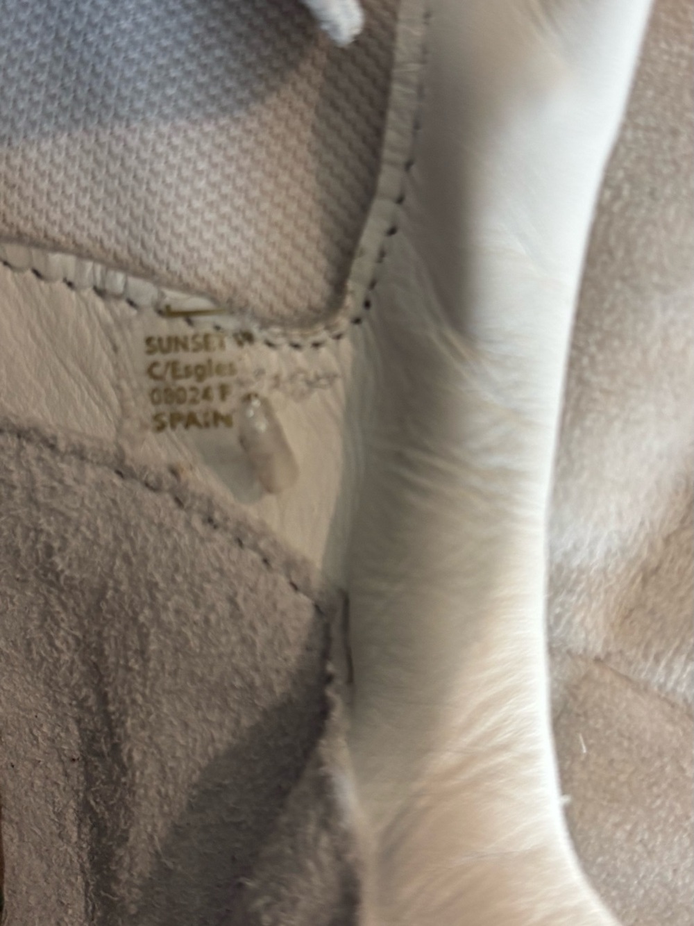 ALOHAS Tb.490 Crochet Trim Sneakers Cream Suede Size 8.5 Never Worn No Box - Picture 9 of 11